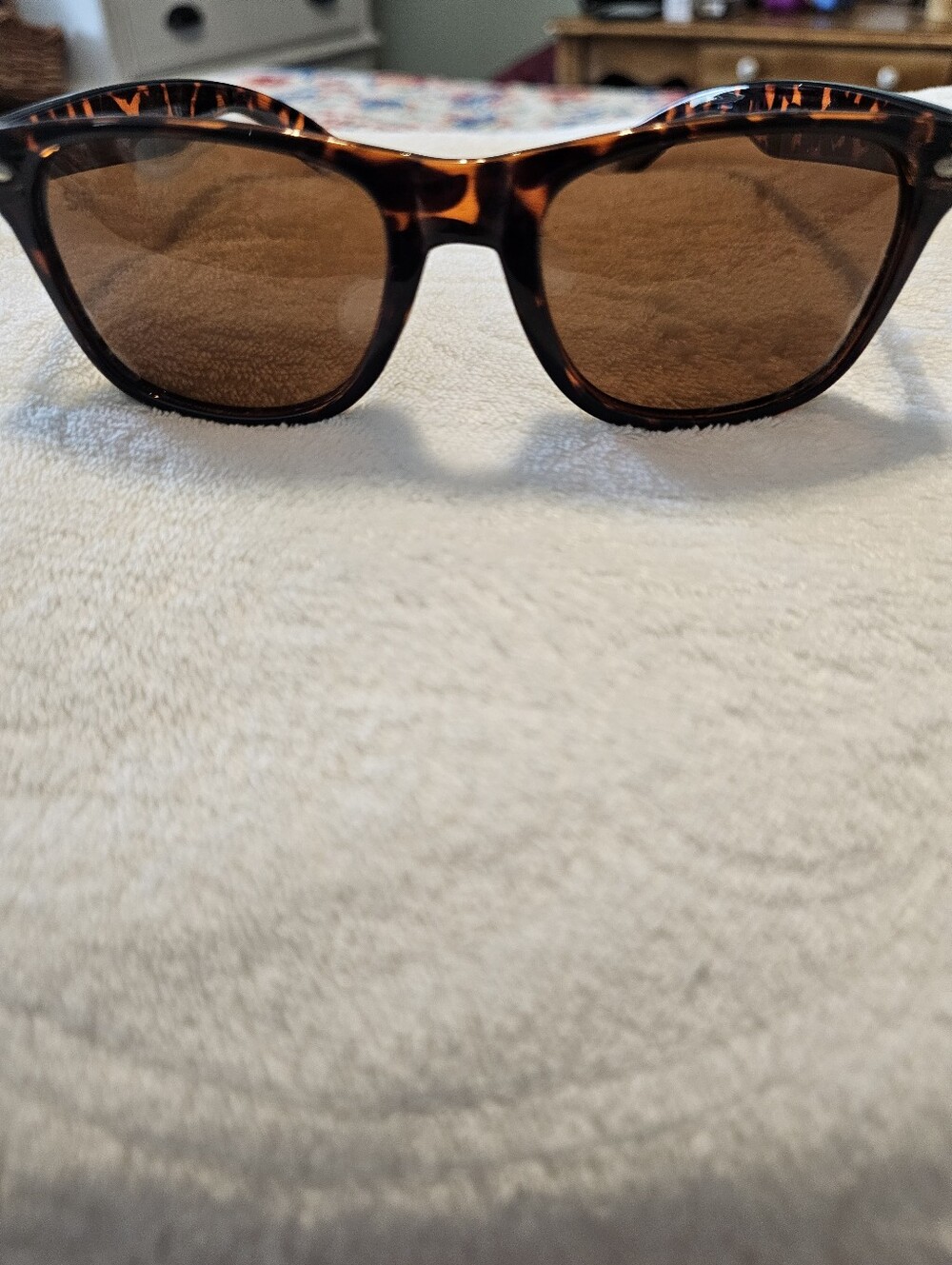 Shady Rays Polarized Sunglasses | Tortoise Frame with Amber Lenses (C-5080) Euc